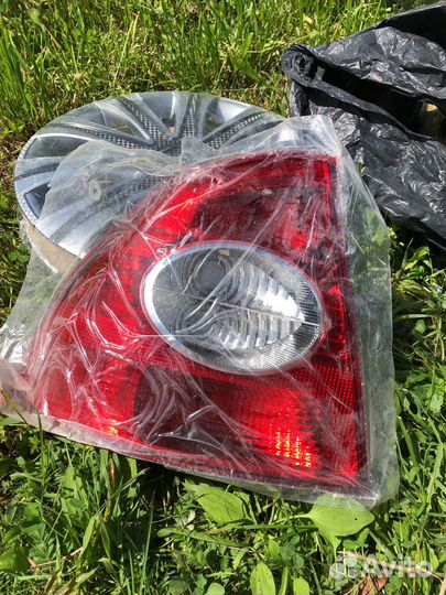 Фонарь задний левый