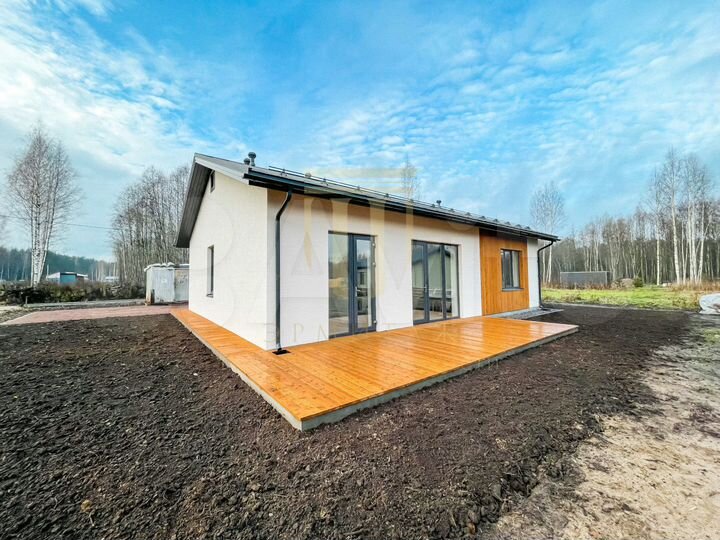 Дом 112 м² на участке 9,7 сот.