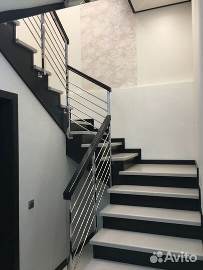 Деревянные ступени для лестницы