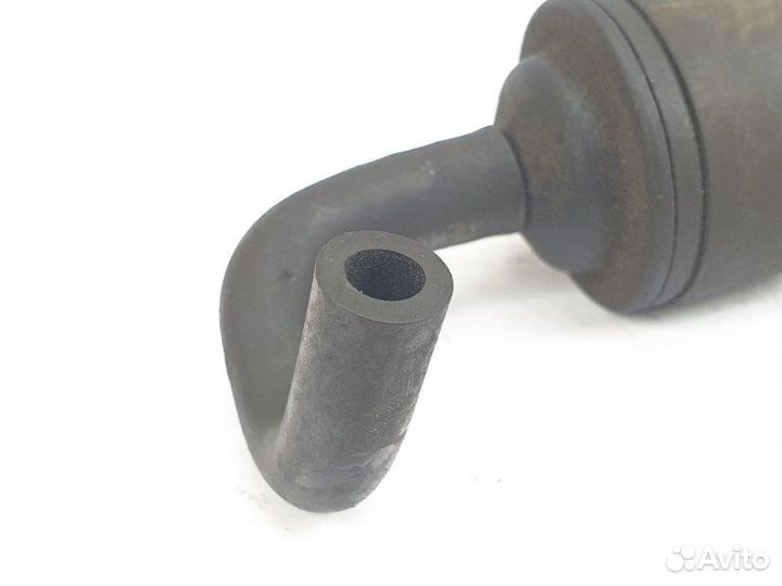 Клапан вентиляции картерных газов Volkswagen