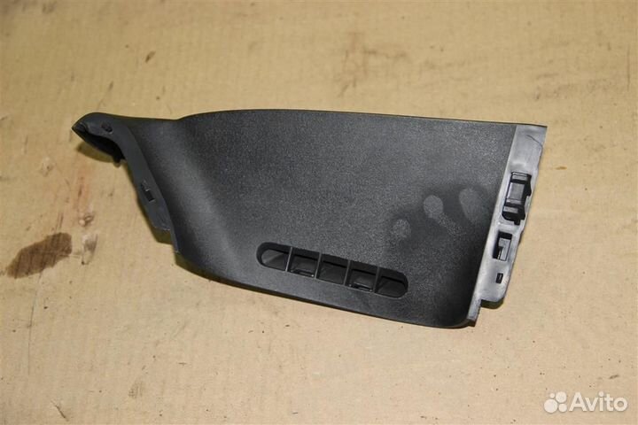 Дифлектор воздуха Nissan Tiida C11 2007