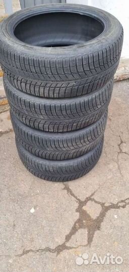 Michelin X-Ice 245/45 R19