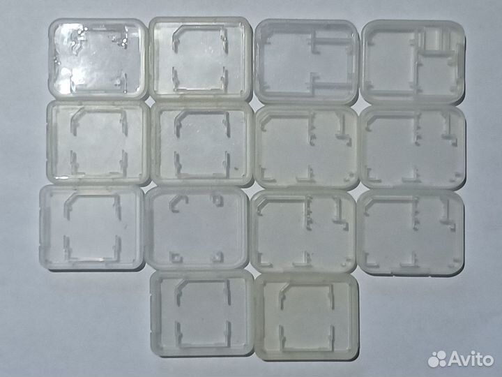 Футляры для карт памяти