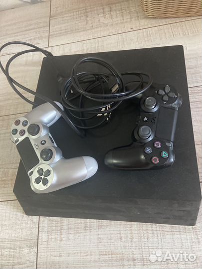 Sony PS4 pro 1tb