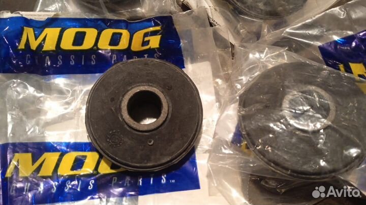 Сайлентблоки рычагов подвески ауди 100 с3