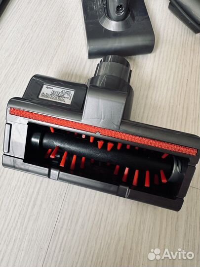 Беспроводной пылесос Dyson v6