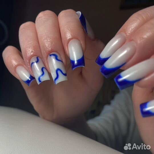 Модель на ногти