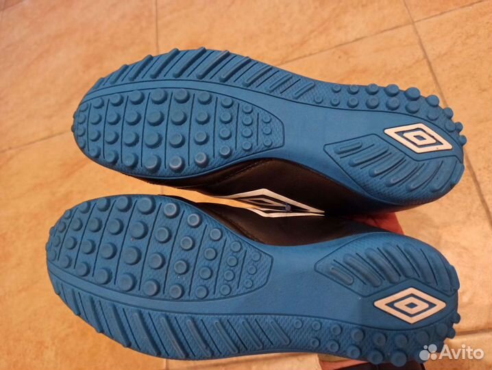 Бутсы umbro 34