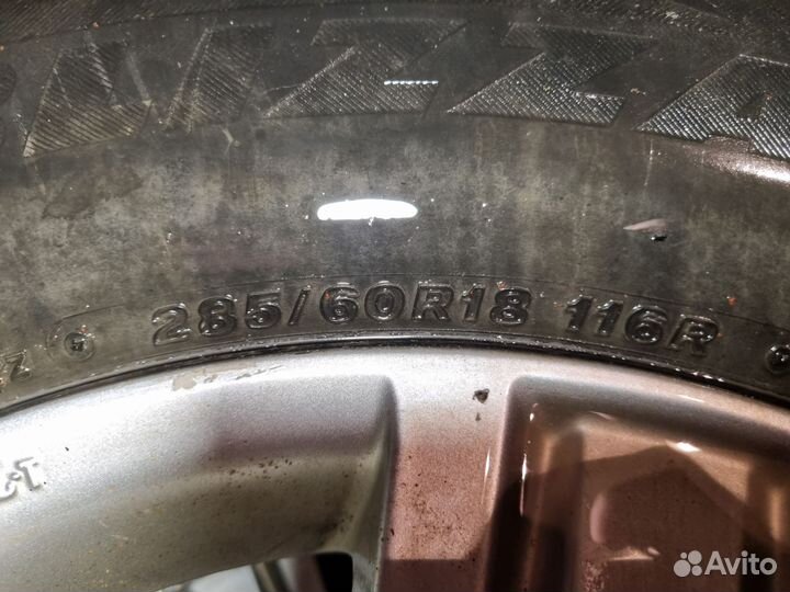 Bridgestone Blizzak DM-V2 285/60 R18 116R