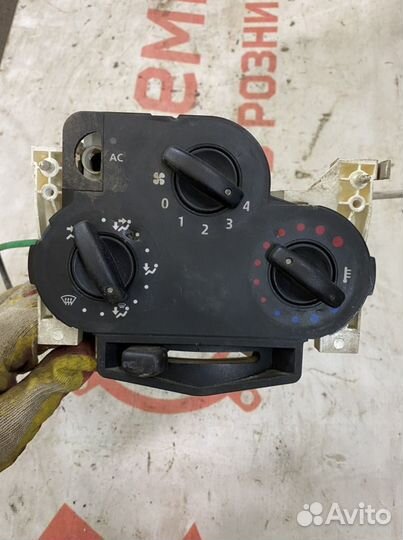 Блок управления печкой renault logan 1