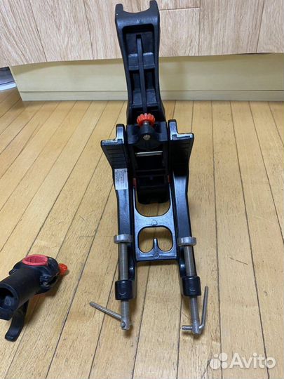 Держатель удилища Lark 18DX, Япония