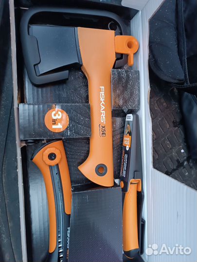 Топор fiskars