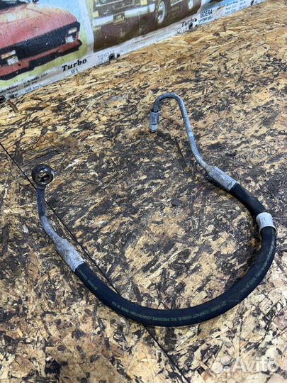 Трубка Гур Мазерати Кватропорте 5 V