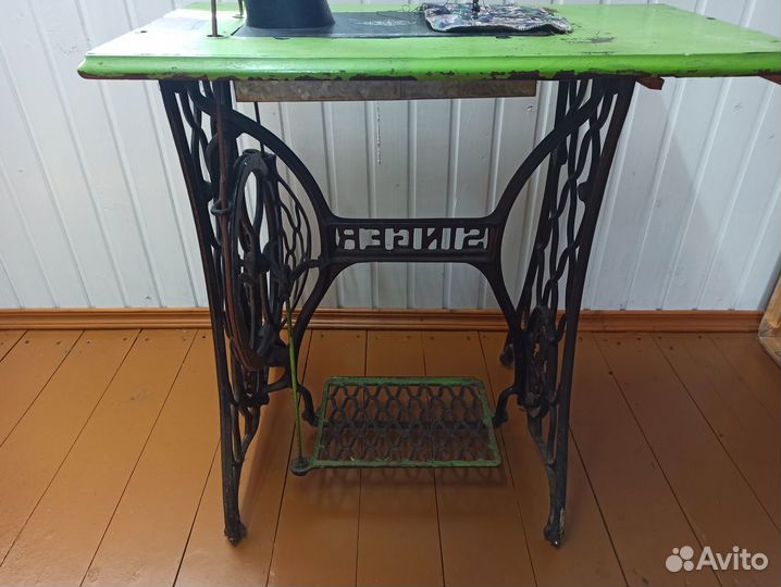 Швейная машинка зингер бу