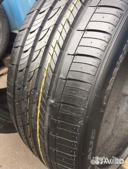 Roadstone N'Fera RU5 235/35 R19 91W