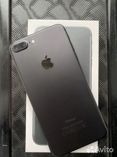 Телефон iPhone 7 plus 32gb черный
