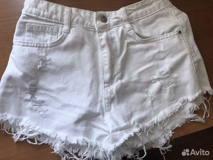 Шорты белые