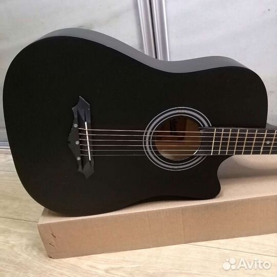 Гитара новая акустическая
