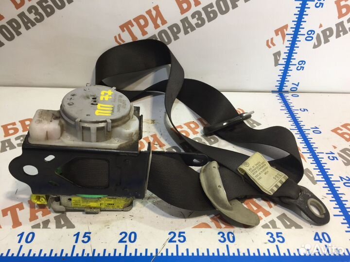 Тойота Королла Ремень безопасности передний Прав