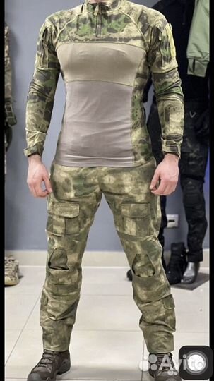 Тактический боевой костюм