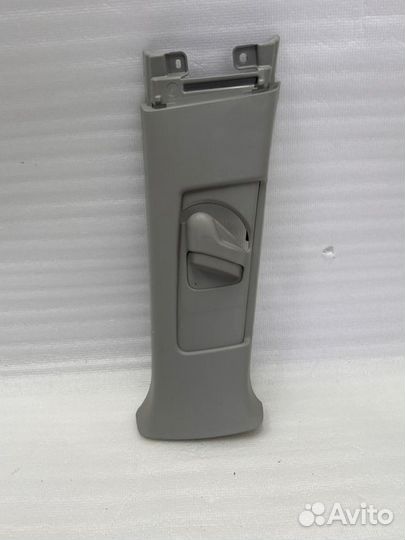 Накладка центральной стойки кузова правая Toyota