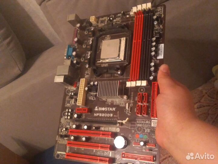 Материнская плата с процессором и видеокартой