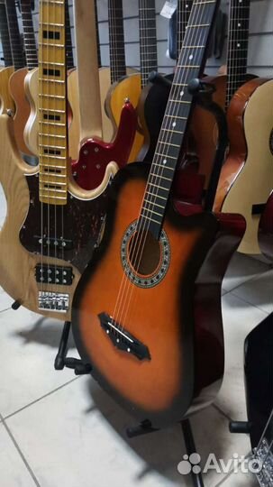 Акустическая гитара 38