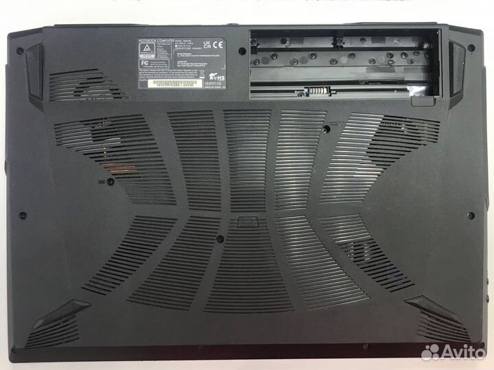 Ноутбук Dream Machines (ле81)