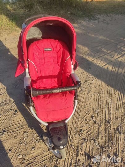 Прогулочная коляска