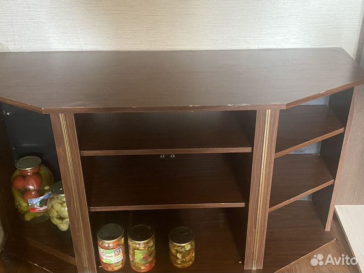 Тумбочка под телевизор