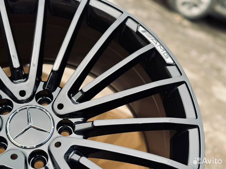 AMG R19 gloss black mercedes