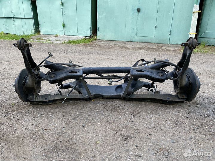 Задний подрамник 83 т.км в сборе Lancer 10