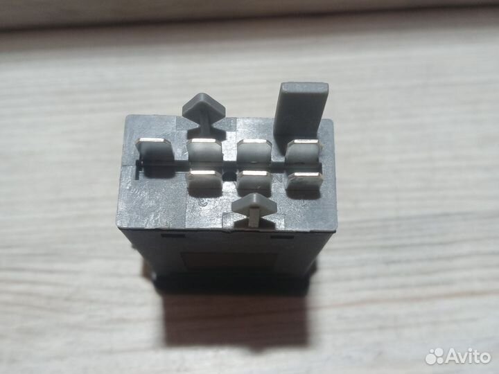 Кнопка аварийки Passat b5, Golf 4, Octavia Tour