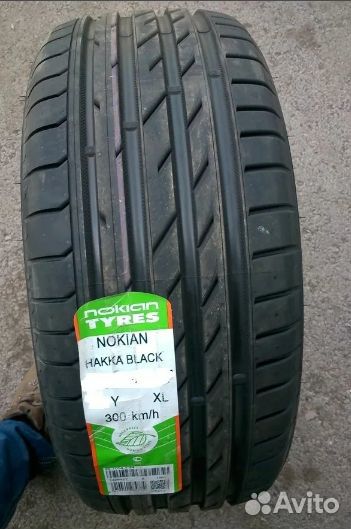 Nokian Tyres Hakka Black 245/45 R18 100Y
