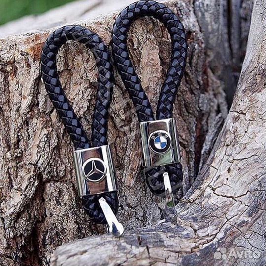 Стильный кожаный брелок плетёнка