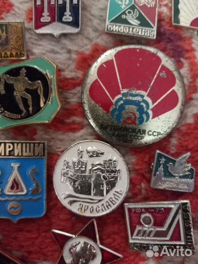 Коллекция значков