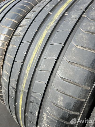 Pirelli P Zero PZ4 275/40 R21 и 315/35 R21