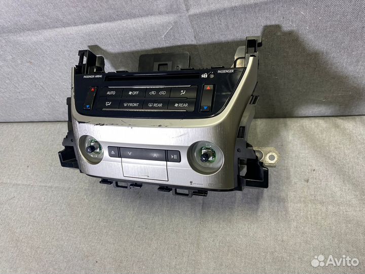 Магнитола с навигацией Land Cruiser 200