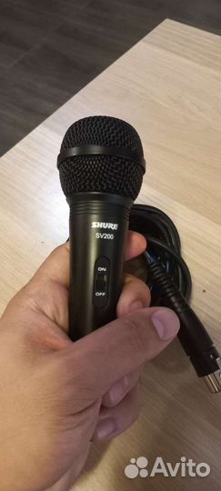 Микрофон Shure sv200