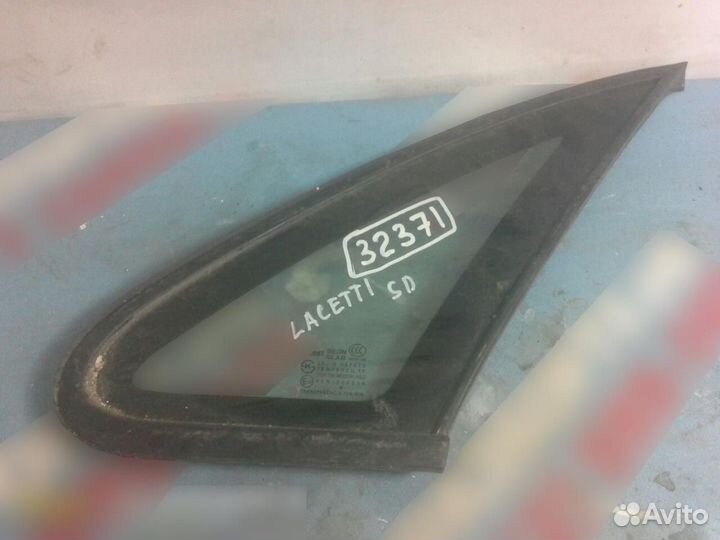 Стекло кузовное глухое правое Chevrolet Lacetti 20