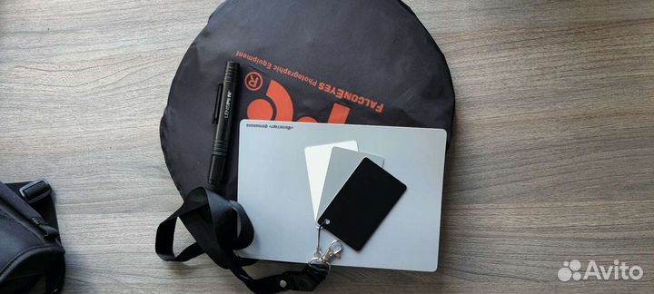 Зеркальный фотоаппарат canon eos 400D kit