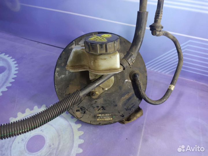 Вакуумный усилитель тормозов Ford Focus 2