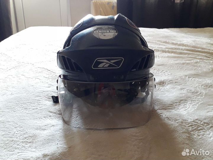 Шлем хоккейный reebok