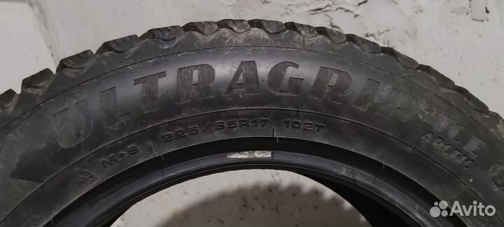 Goodyear UltraGrip Arctic 2 SUV 225/65 R17 102T