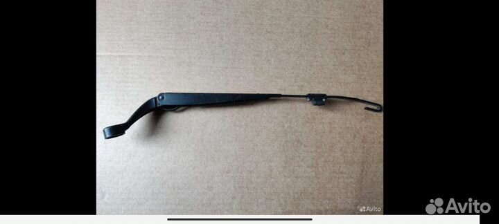 Задний дворник nissan liberty