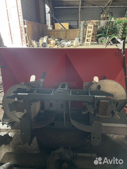 Разбрасыватель минеральных удобрений