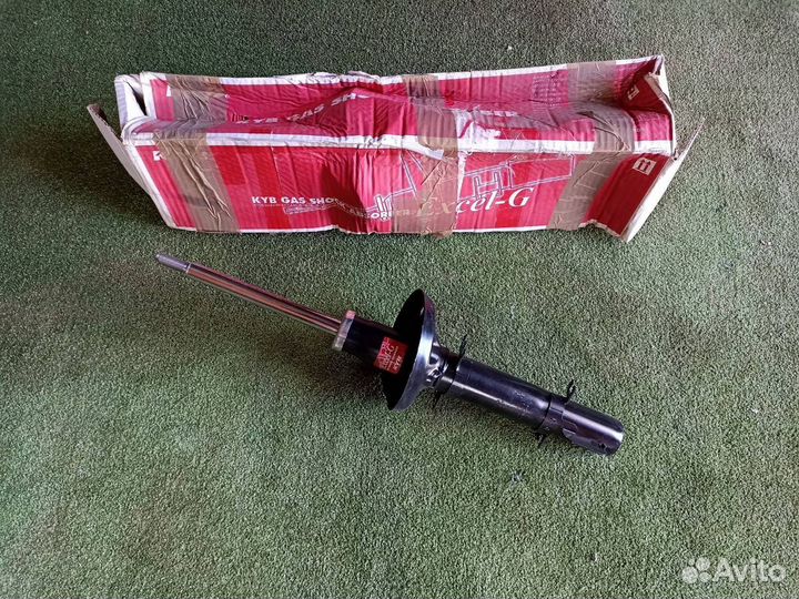 Амортизатор передний Skoda Octavia 1U