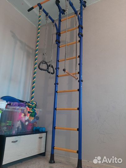 Шведская стенка с турником бу