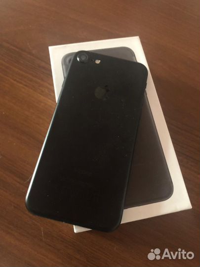 iPhone 7, 32 ГБ