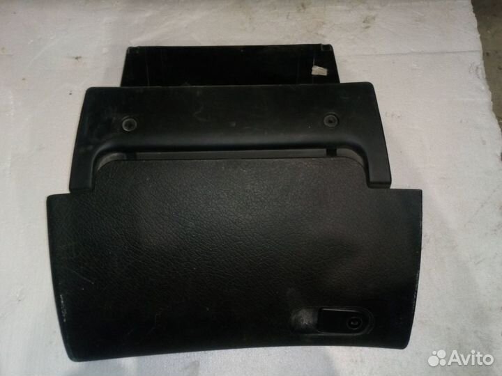 Бардачок Opel Vectra B с ключом